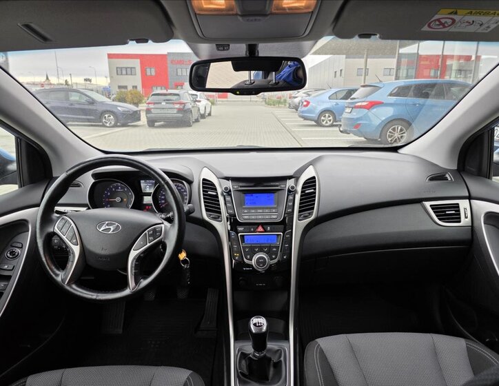 Hyundai i30 13