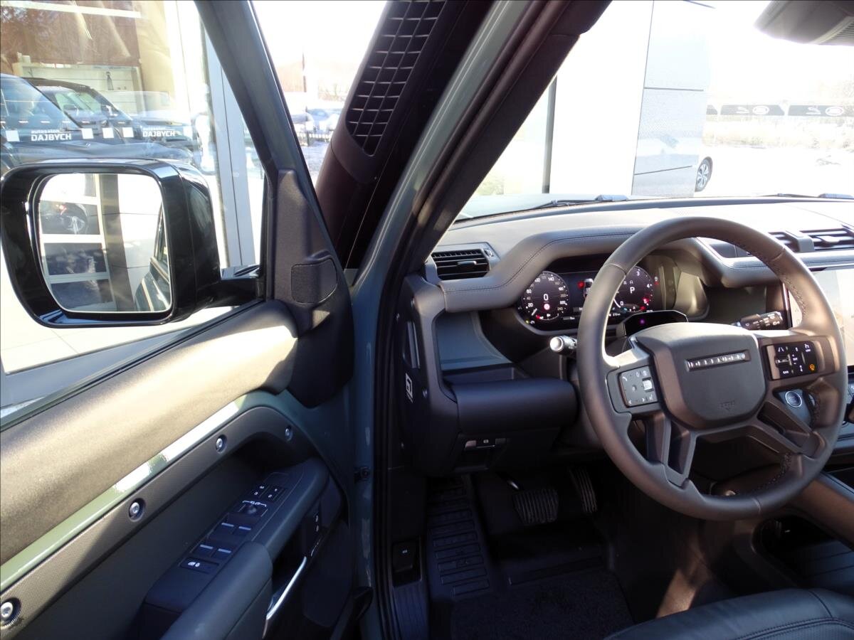 Land Rover Defender SUV 3,0 l 257 kw