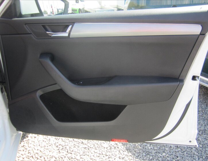 Škoda Superb Sedan 2,0 l 110 kw