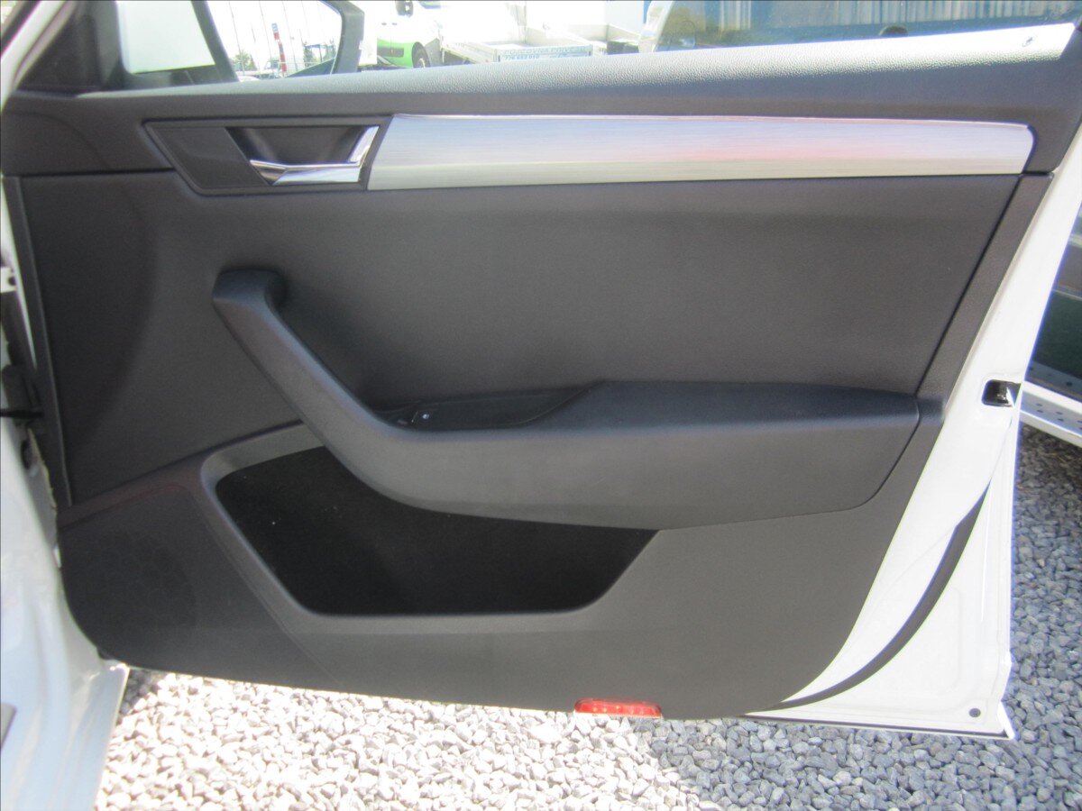 Škoda Superb Sedan 2,0 l 110 kw