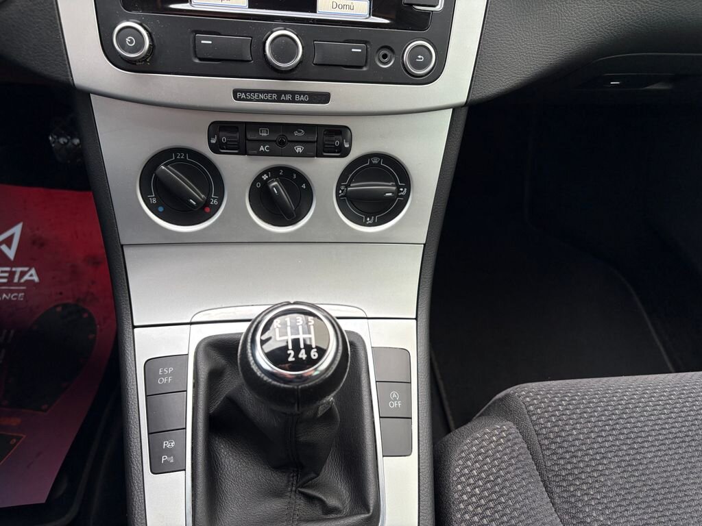 Volkswagen Passat Kombi 1,4 l 90 kw