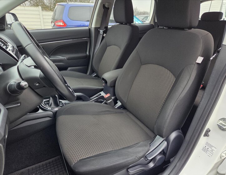 Mitsubishi ASX SUV / Terénní 1,6 l 84 kw
