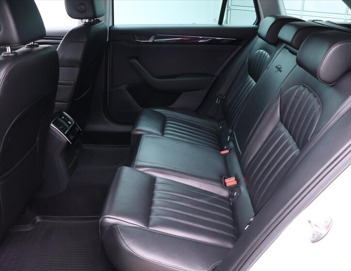 Škoda Superb Kombi 2,0 l 140 kw