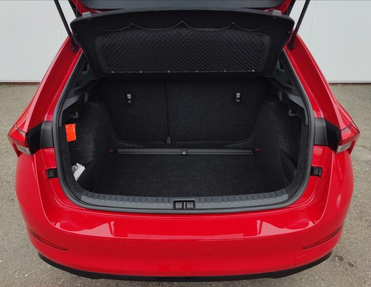 Škoda Scala Hatchback 1,5 l 110 kw