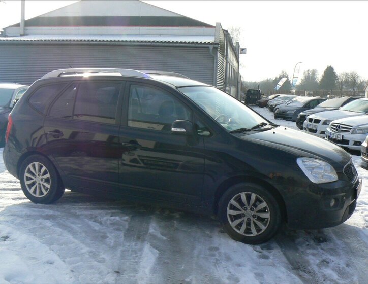 KIA Carens Hatchback 1,6 l 94 kw