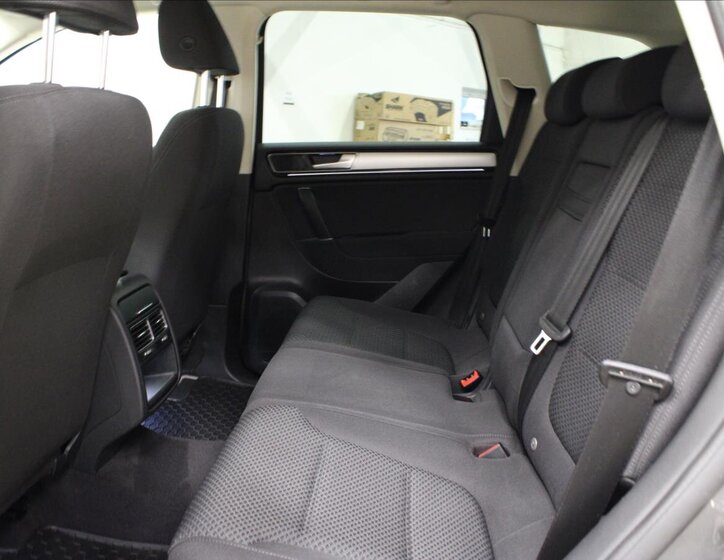 Volkswagen Touareg 14