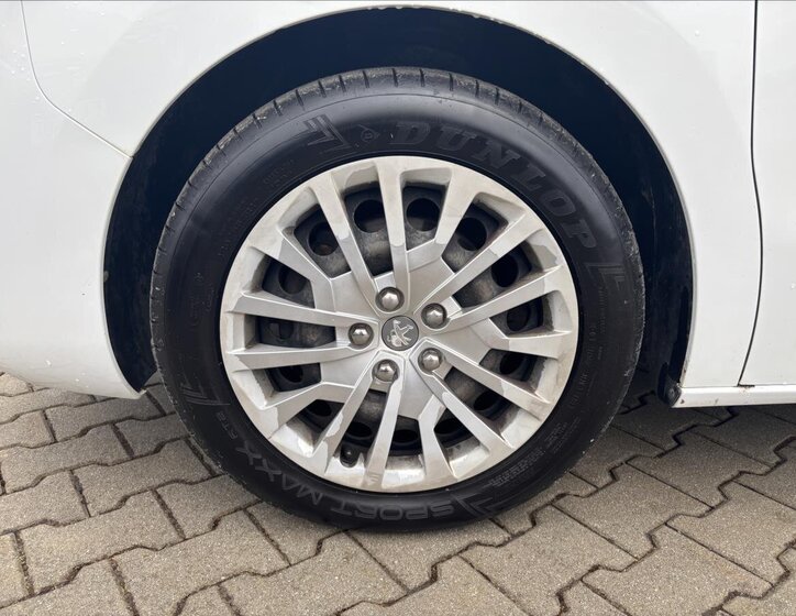 Peugeot Traveller Kombi 2,0 l 110 kw