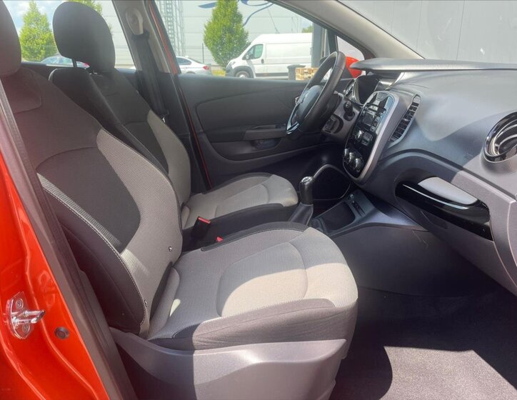 Renault Captur Hatchback 898,0 66 kw