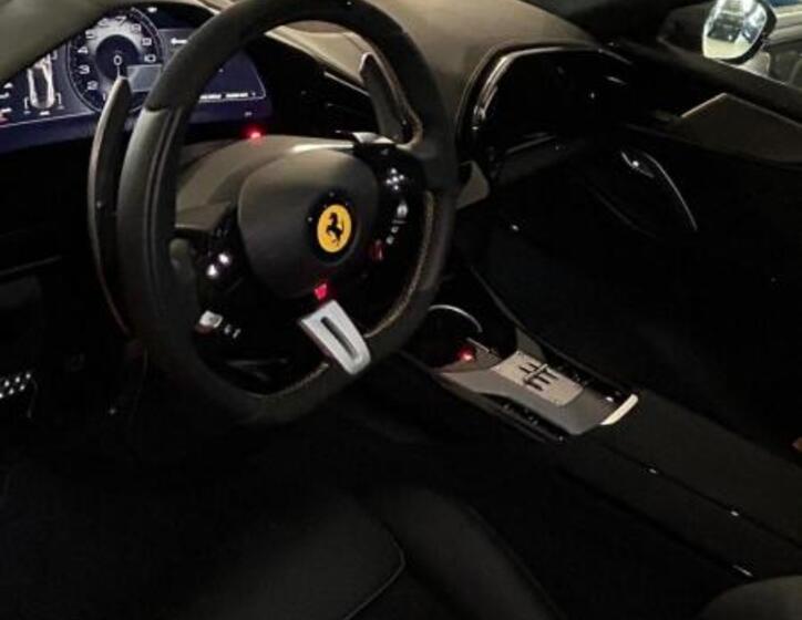 Ferrari Purosangue 8