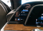 Cadillac Escalade 24