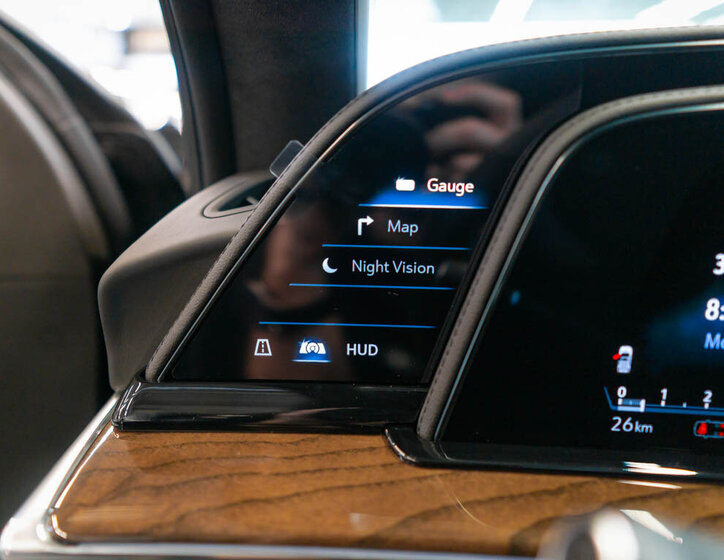 Cadillac Escalade 24