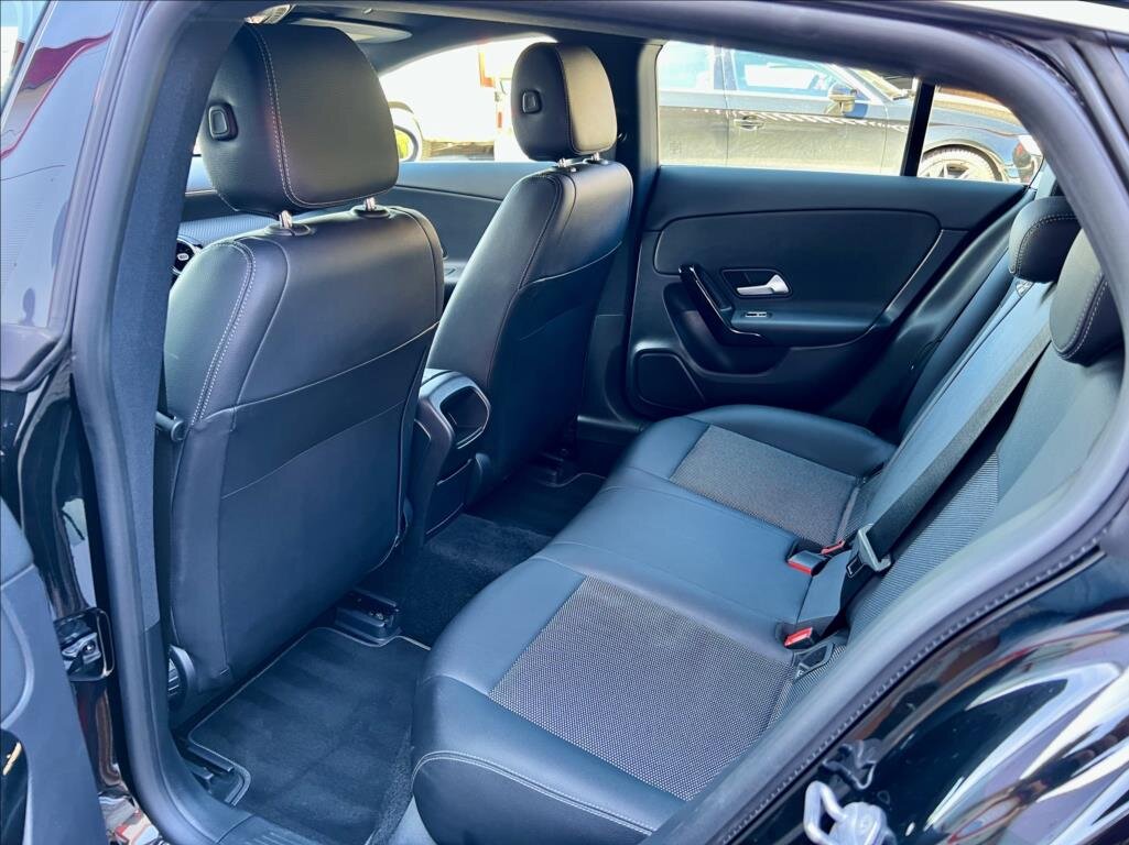 Mercedes-Benz CLA Kombi 1,5 l 85 kw