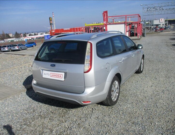 Ford Focus Kombi 1,6 l 74 kw