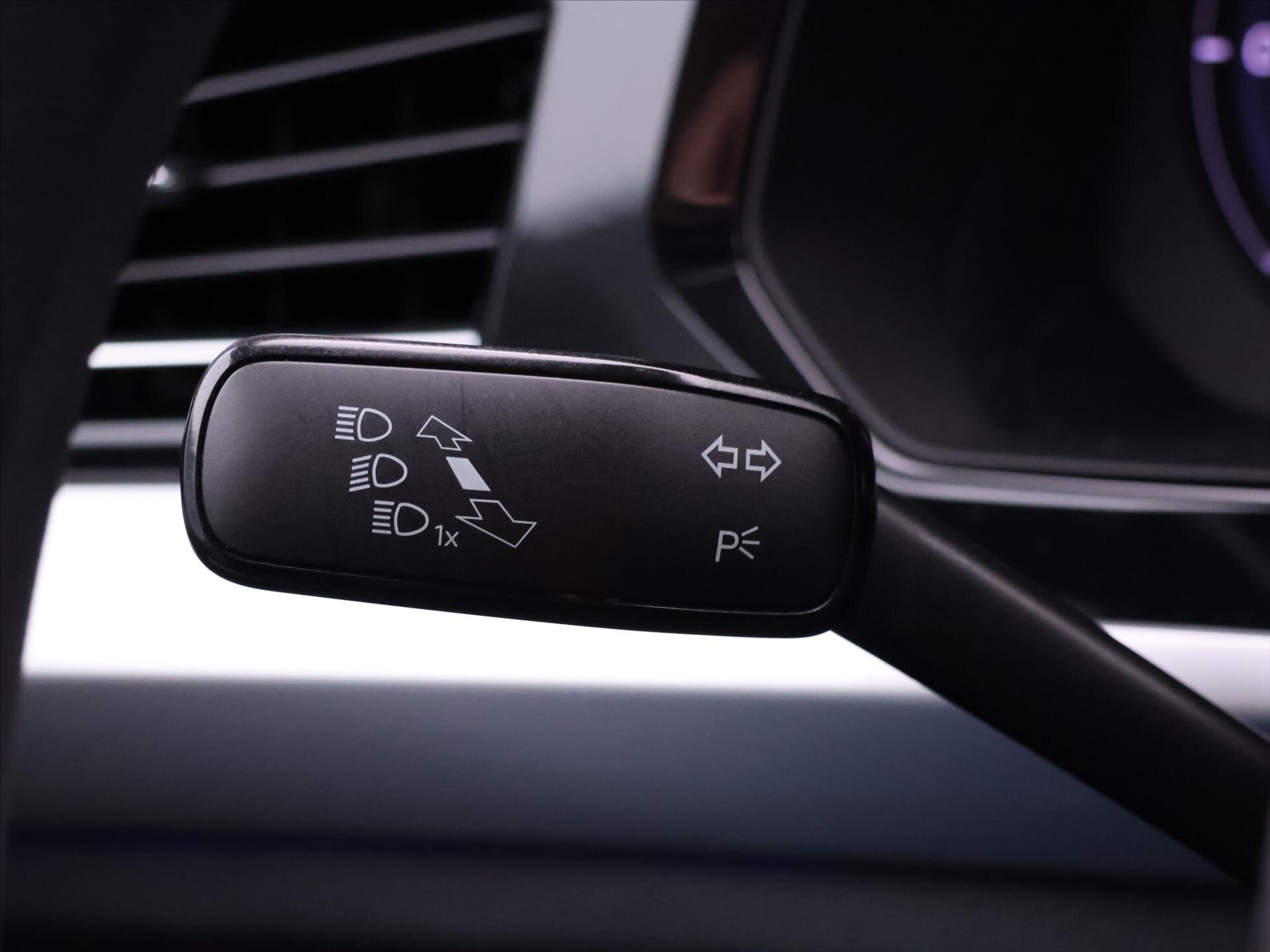 Volkswagen Bora Sedan 0,0 100 kw