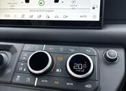 Land Rover Defender 29