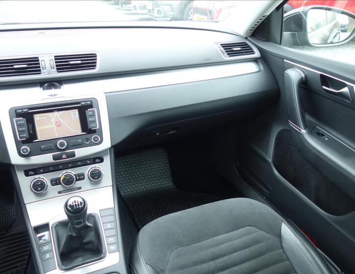 Volkswagen Passat 22