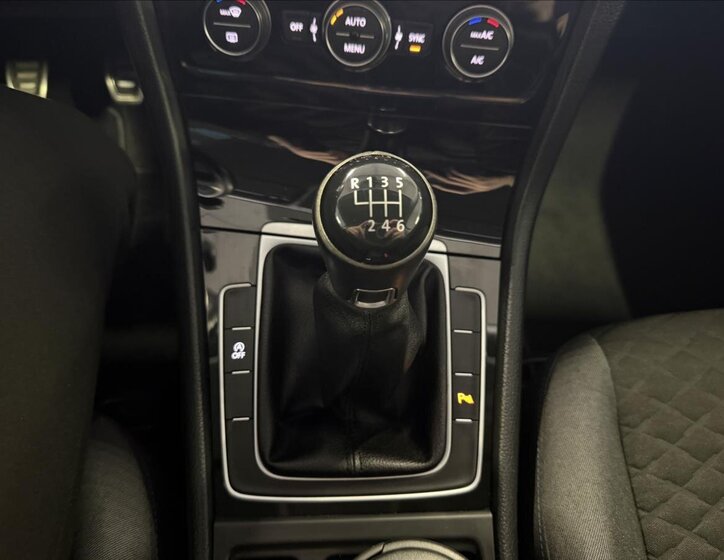 Volkswagen Golf Kombi 999,0 85 kw