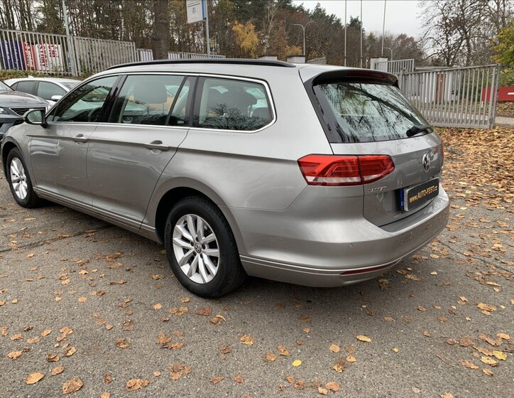 Volkswagen Passat Kombi 2,0 l 110 kw