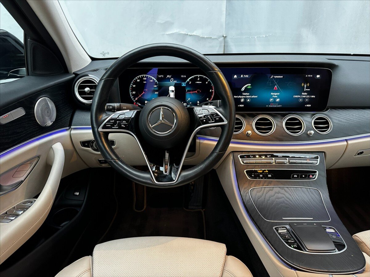 Mercedes-Benz Třídy E Sedan / Limuzína 2,0 l 143 kw