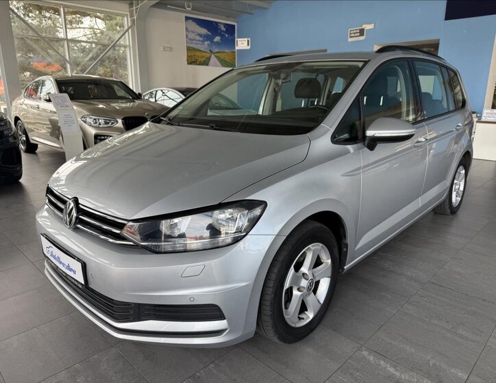 Volkswagen Touran Kombi 1,2 l 81 kw
