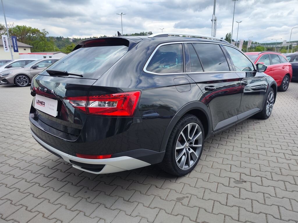 Škoda Superb Kombi 2,0 l 147 kw