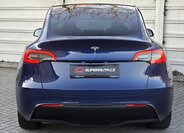 Tesla Model Y 6