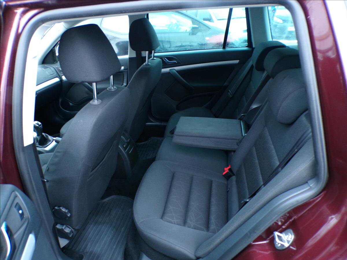 Škoda Octavia Kombi 1,2 l 77 kw