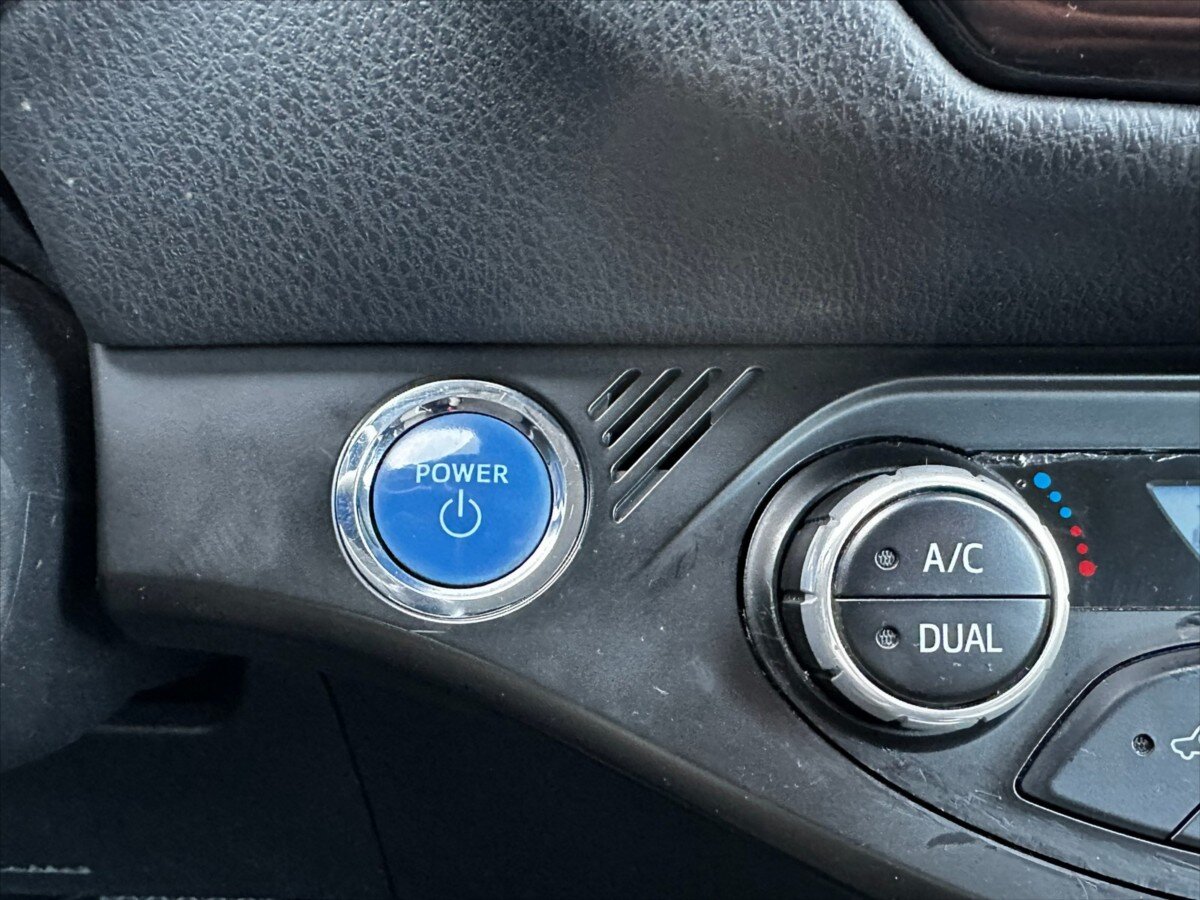 Toyota Yaris Kombi 1,5 l 54 kw