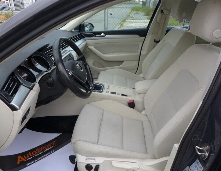 Volkswagen Passat Kombi 1,6 l 88 kw