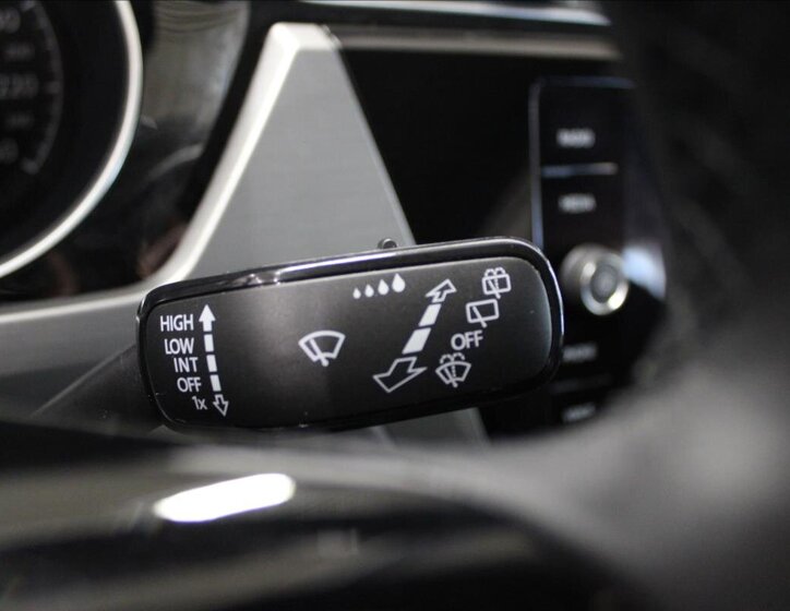 Volkswagen Touran Kombi 1,5 l 110 kw