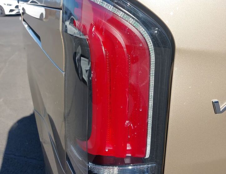 Mercedes-Benz Vito 13