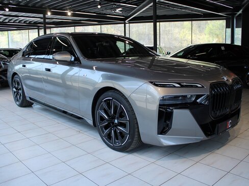 BMW Řada 7 Ostatní 3,0 l 210 kw