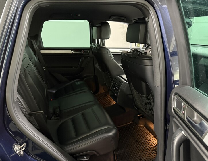 Volkswagen Touareg 19