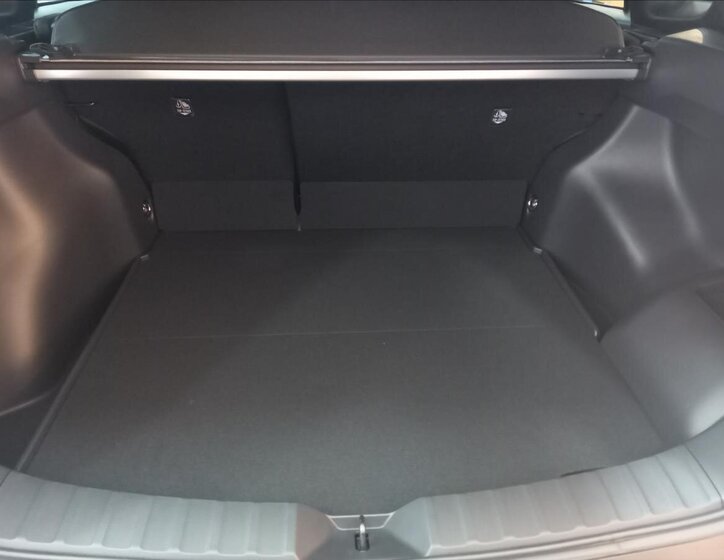 Toyota Corolla Cross SUV 2,0 l 131 kw