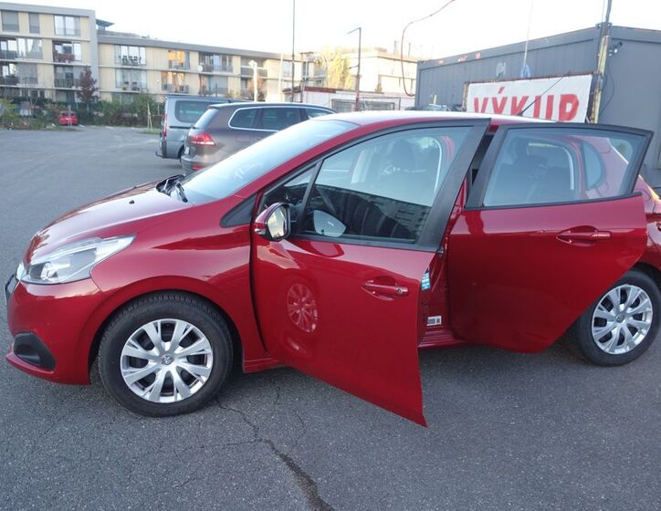 Peugeot 208 14