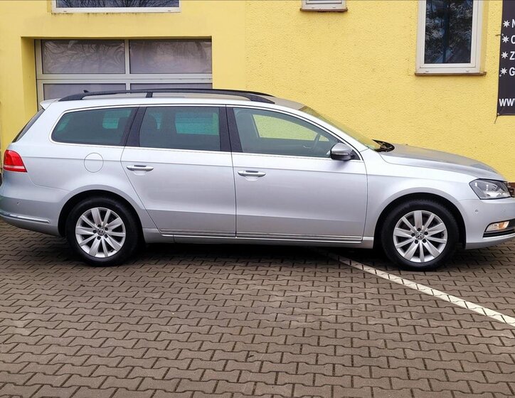 Volkswagen Passat Kombi 1,4 l 90 kw