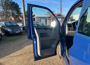 Volkswagen Caravelle 11