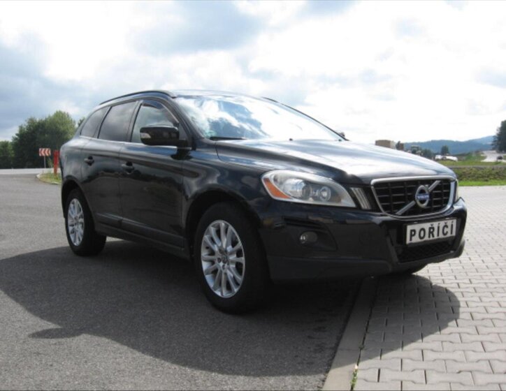 Volvo XC60 Kombi 2,4 l 120 kw