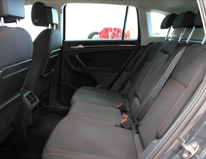 Volkswagen Tiguan SUV / Terénní 2,0 l 137 kw