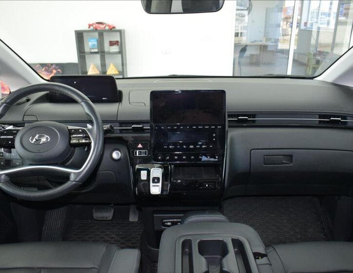 Hyundai Staria MPV 2,2 l 130 kw