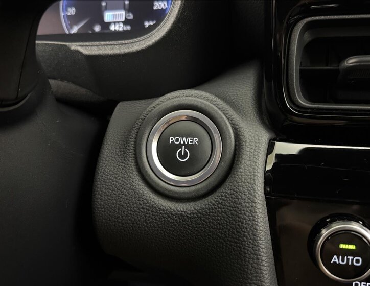 Toyota Yaris Cross 21