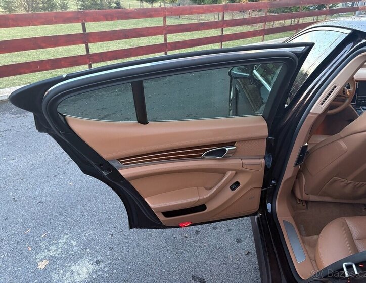 Porsche Panamera Sedan 0,0 294 kw