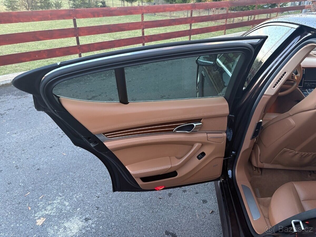 Porsche Panamera Sedan 0,0 294 kw