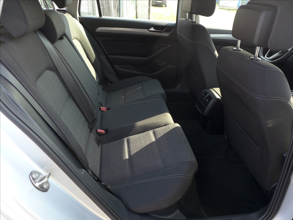 Volkswagen Passat Kombi 2,0 l 110 kw