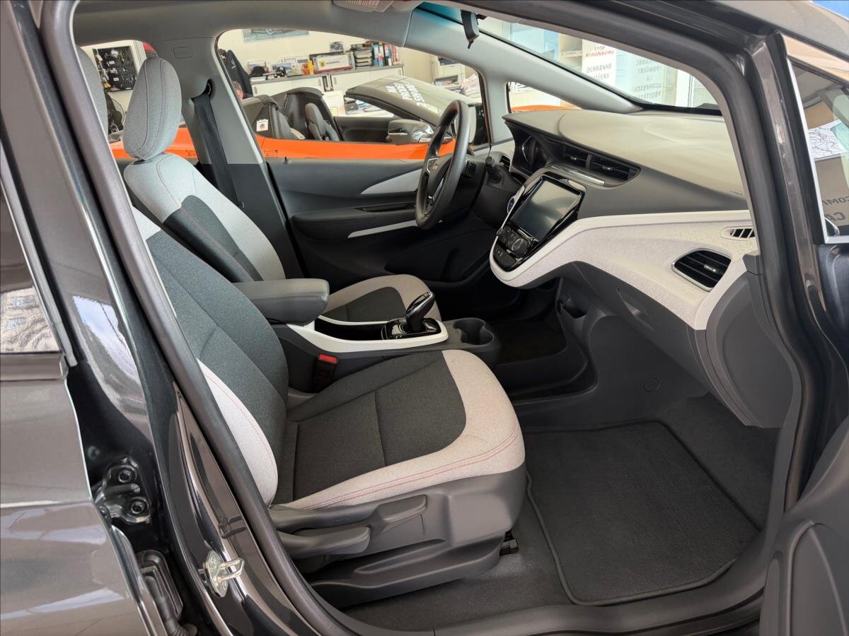Chevrolet Bolt Hatchback 0,0 149 kw