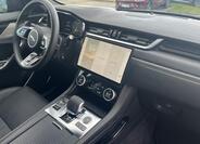 Jaguar F-Pace 13