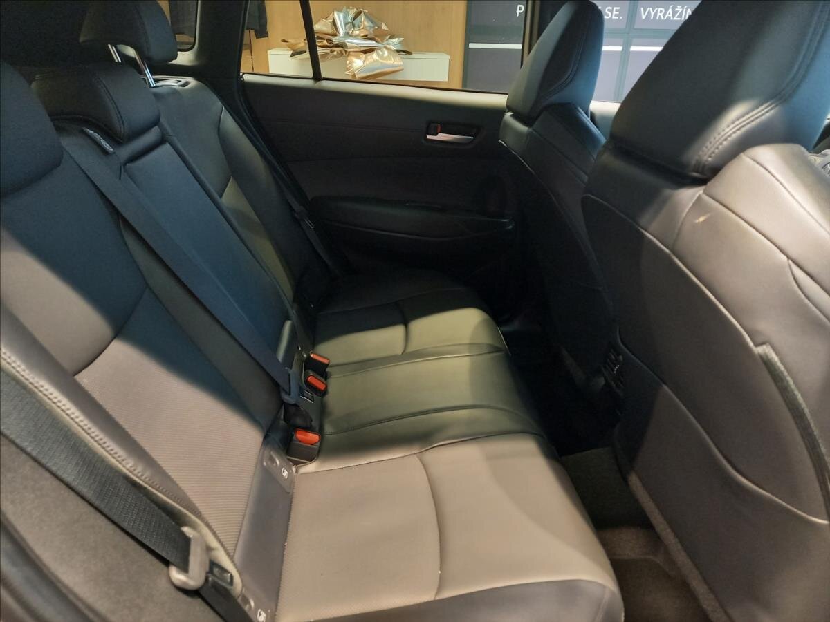 Toyota Corolla Cross SUV 2,0 l 131 kw