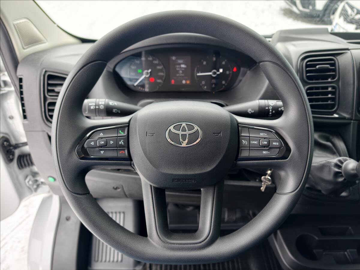 Toyota Proace Max Valník 2,2 l 103 kw
