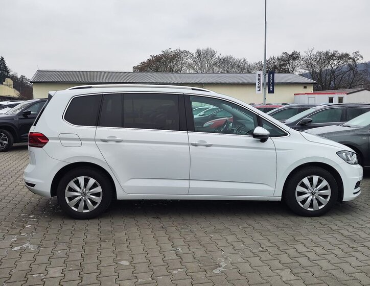 Volkswagen Touran MPV 1,5 l 110 kw