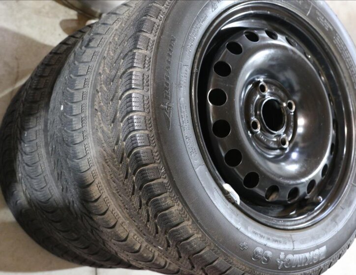 Volkswagen up! Hatchback 999,0 44 kw